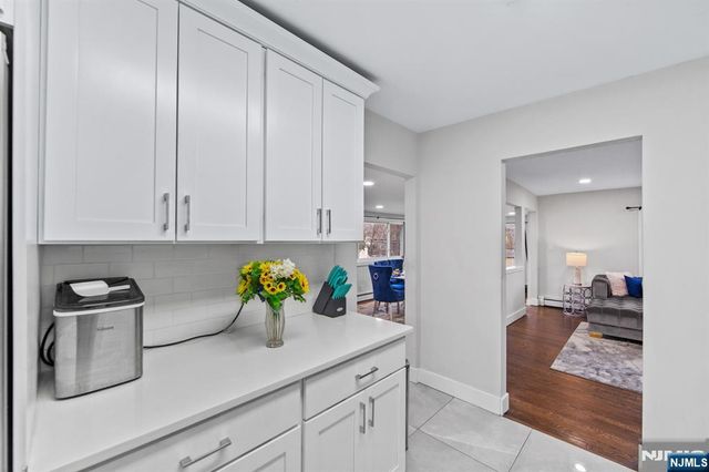 48 Algonquin Avenue, Rockaway Township, NJ 07866