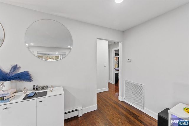 48 Algonquin Avenue, Rockaway Township, NJ 07866