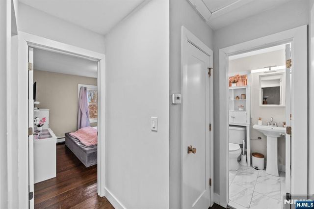 48 Algonquin Avenue, Rockaway Township, NJ 07866