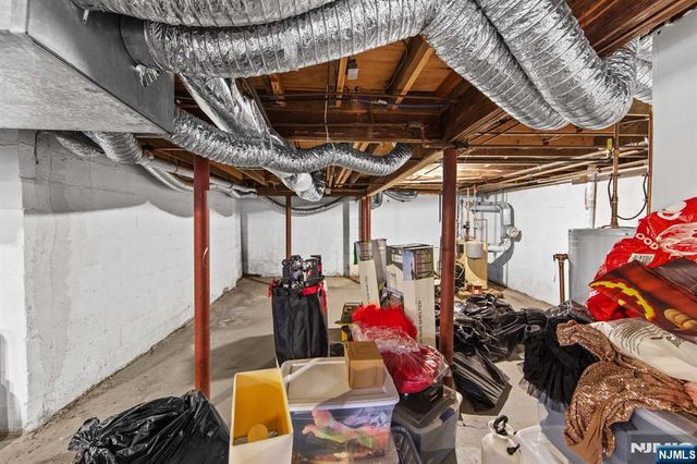 48 Algonquin Avenue, Rockaway Township, NJ 07866