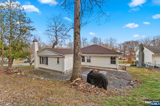 48 Algonquin Avenue, Rockaway Township, NJ 07866