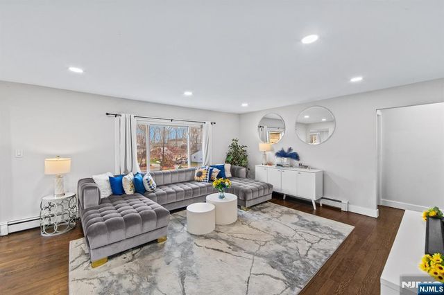 48 Algonquin Avenue, Rockaway Township, NJ 07866