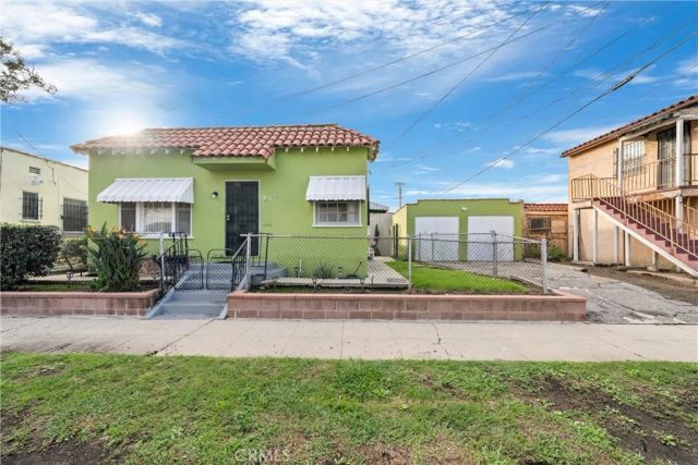7015 S Harvard, Los Angeles, CA 90047