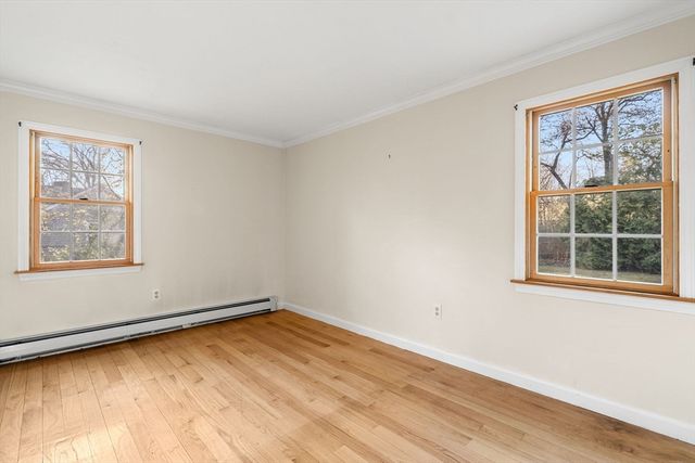 1 Essex Way, Yarmouth, MA 02675