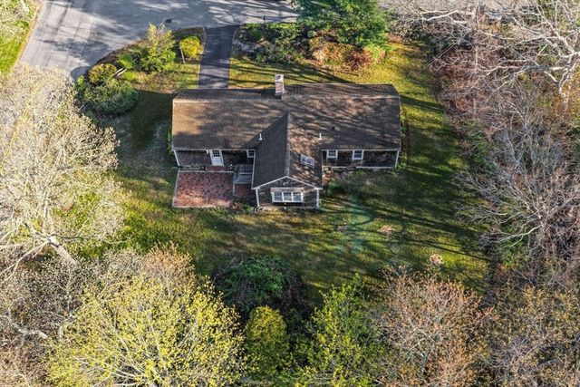 1 Essex Way, Yarmouth, MA 02675
