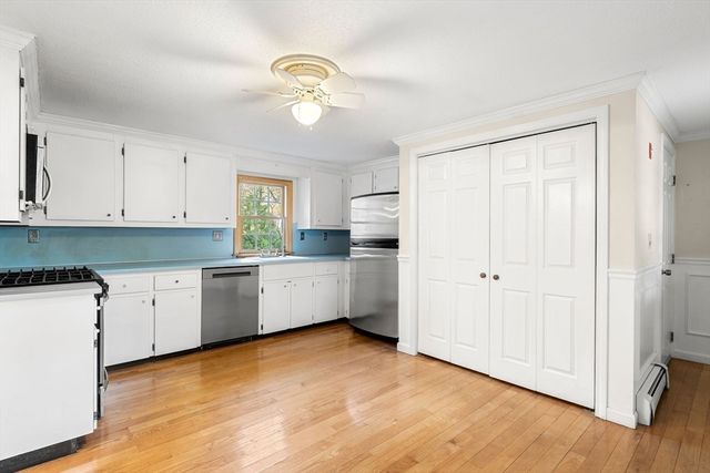 1 Essex Way, Yarmouth, MA 02675