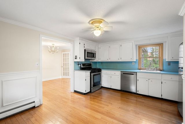 1 Essex Way, Yarmouth, MA 02675
