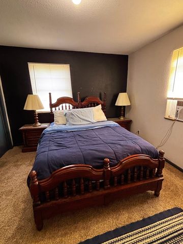 501 S Lightfoot St, Loraine, TX 79532