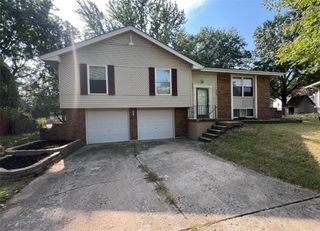 508 NE Shiloh Circle, Blue Springs, MO 64014