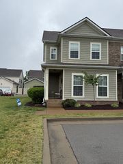 8924 Sunnyfield Way, Nashville, TN 37211