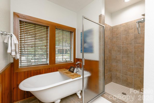 222 Creekside Way D202, Burnsville, NC 28714
