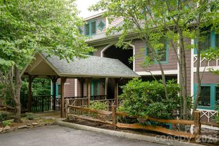 222 Creekside Way D/202, Burnsville, NC 28714