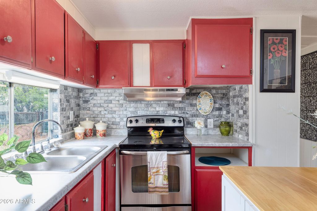 Image 9 of property listing at 503 W JOHNSON Drive, Payson, AZ 85541