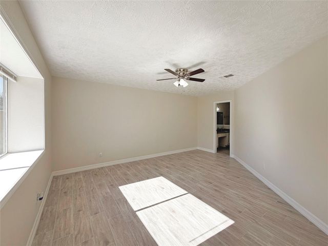 2603 W Greens Road W, Houston, TX 77067