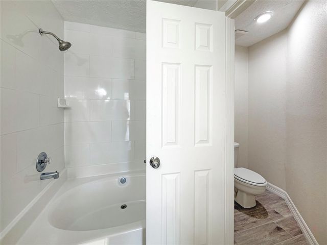 2603 W Greens Road W, Houston, TX 77067