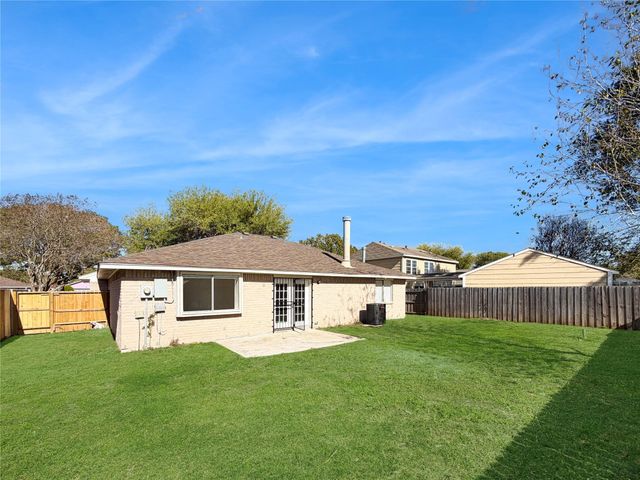 2603 W Greens Road W, Houston, TX 77067