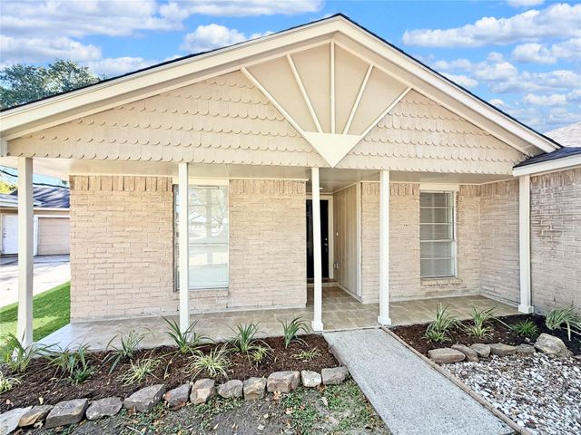 2603 W Greens Road W, Houston, TX 77067