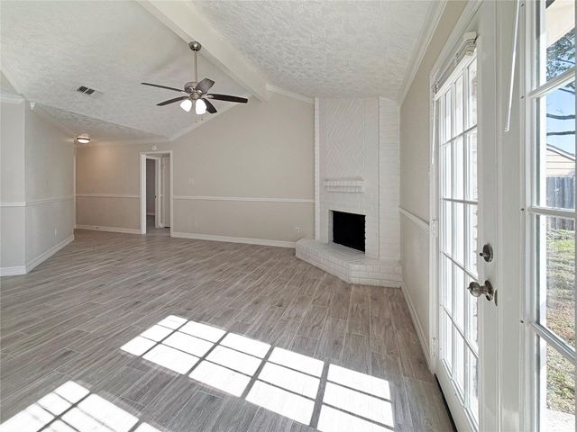 2603 W Greens Road W, Houston, TX 77067