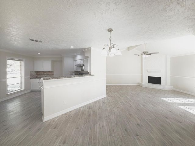 2603 W Greens Road W, Houston, TX 77067