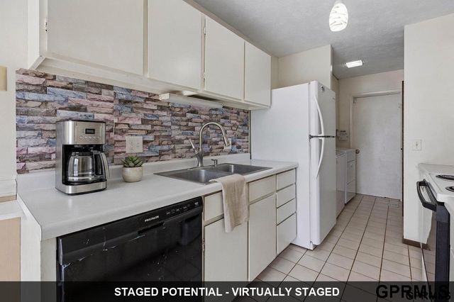 13205 Carpenter Street, Omaha, NE 68138
