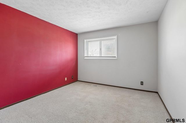 13205 Carpenter Street, Omaha, NE 68138