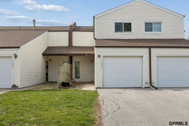 13205 Carpenter Street, Omaha, NE 68138