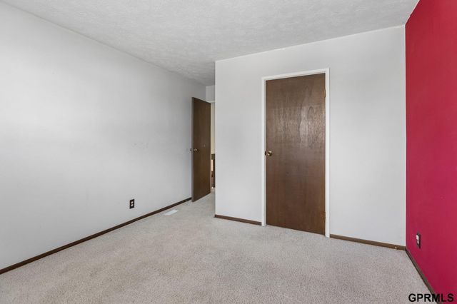13205 Carpenter Street, Omaha, NE 68138