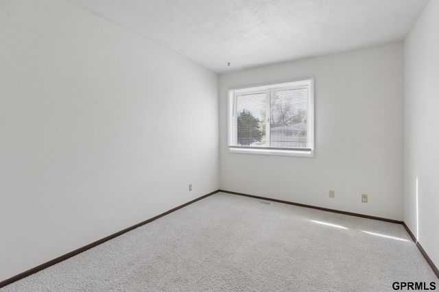 13205 Carpenter Street, Omaha, NE 68138