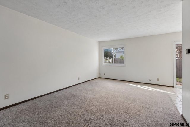 13205 Carpenter Street, Omaha, NE 68138