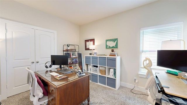 918 Fork Ct Court, College Station, TX 77845