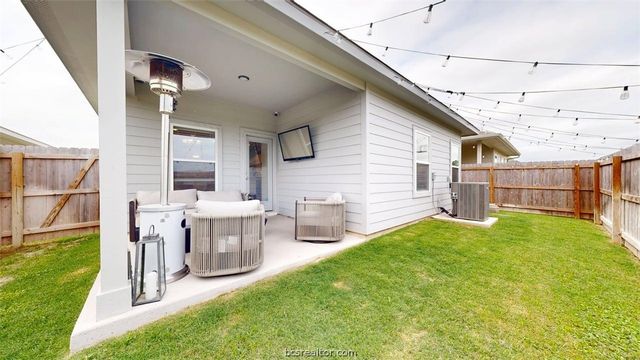 918 Fork Ct Court, College Station, TX 77845