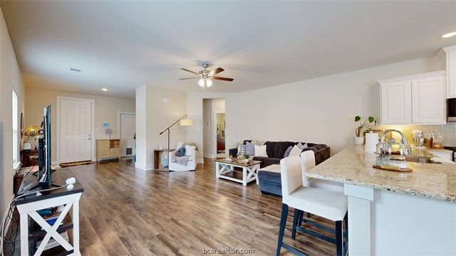 918 Fork Ct Court, College Station, TX 77845