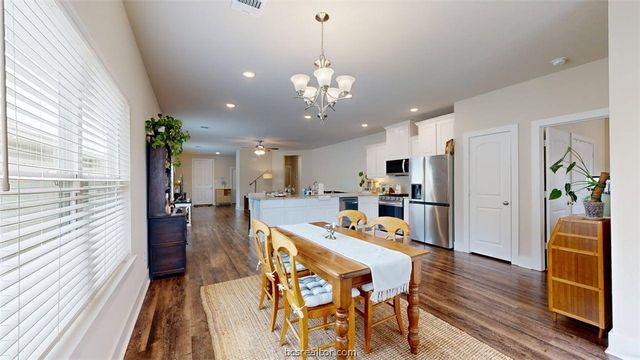 918 Fork Ct Court, College Station, TX 77845
