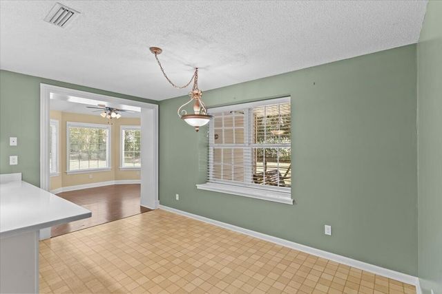 108 Valley Ct, Midland City, AL 36350