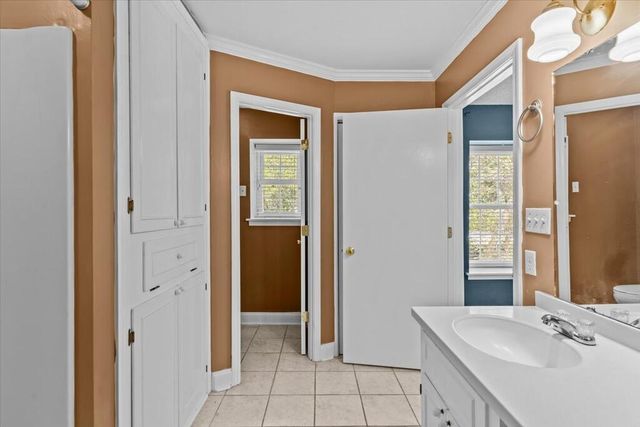 108 Valley Ct, Midland City, AL 36350