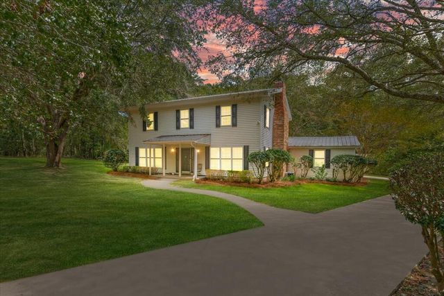 108 Valley Ct, Midland City, AL 36350
