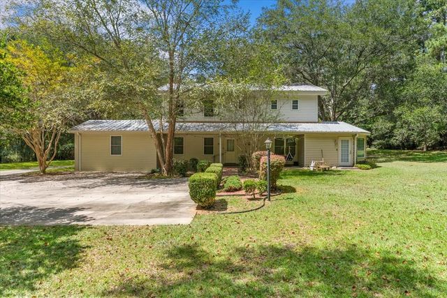 108 Valley Ct, Midland City, AL 36350