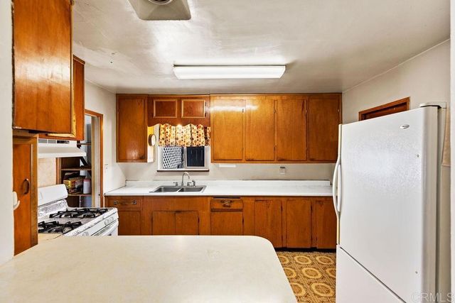 9732 Airport Vista, Santee, CA 92071