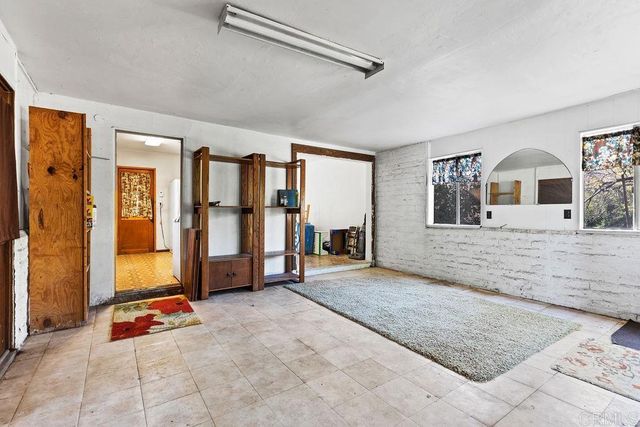 9732 Airport Vista, Santee, CA 92071