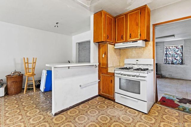 9732 Airport Vista, Santee, CA 92071