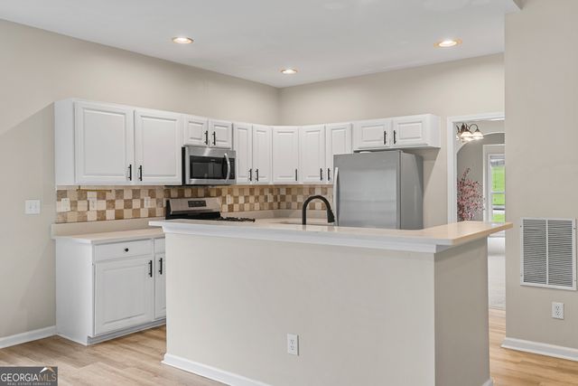 628 Vista Terrace, Stone Mountain, GA 30087