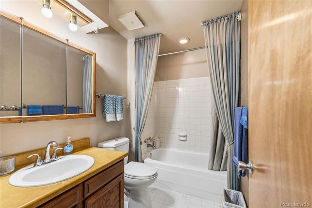 4392 E 115th Avenue, Thornton, CO 80233