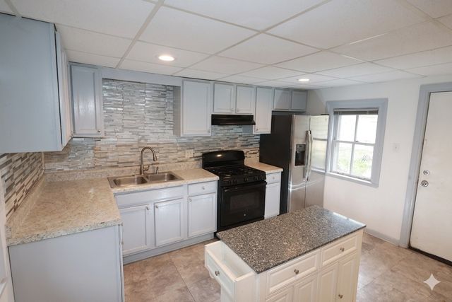 21607 Main Street, Matteson, IL 60443