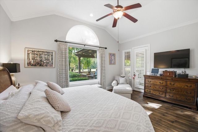 2727 N Cotswold Manor Drive, Houston, TX 77339