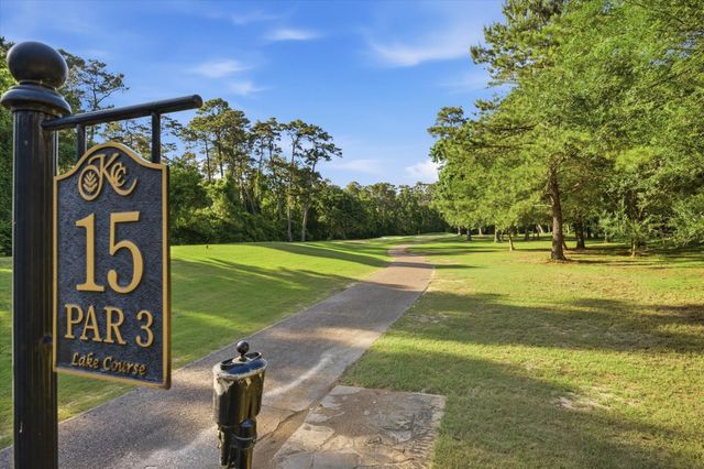 2727 N Cotswold Manor Drive, Houston, TX 77339