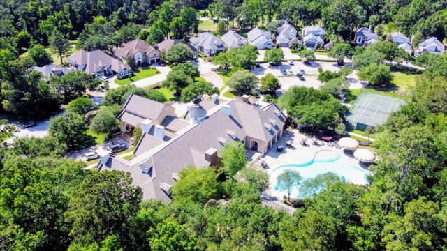 2727 N Cotswold Manor Drive, Houston, TX 77339