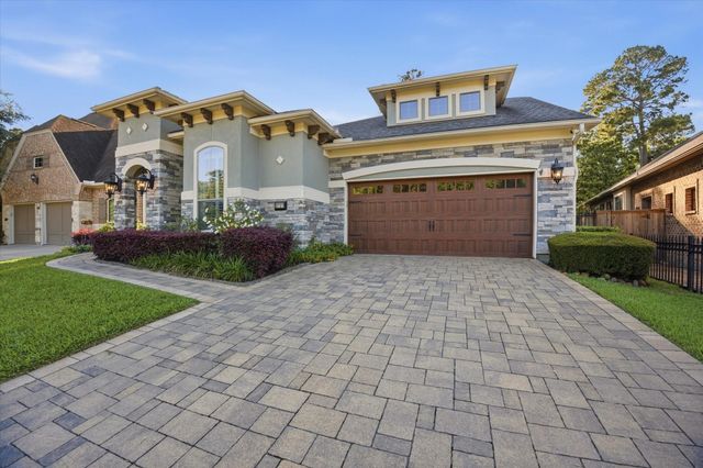 2727 N Cotswold Manor Drive, Houston, TX 77339