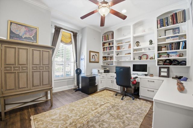 2727 N Cotswold Manor Drive, Houston, TX 77339