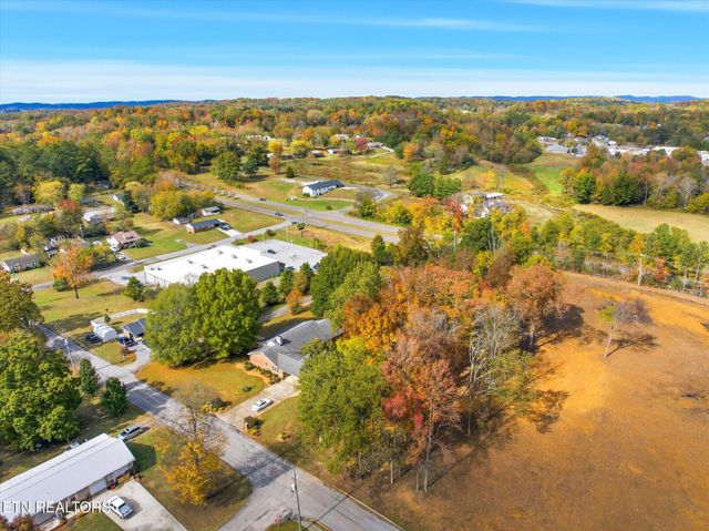 715 Harren Court, Etowah, TN 37331