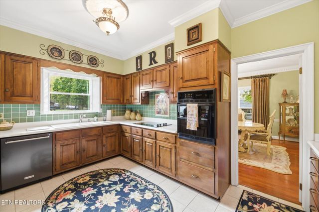 715 Harren Court, Etowah, TN 37331